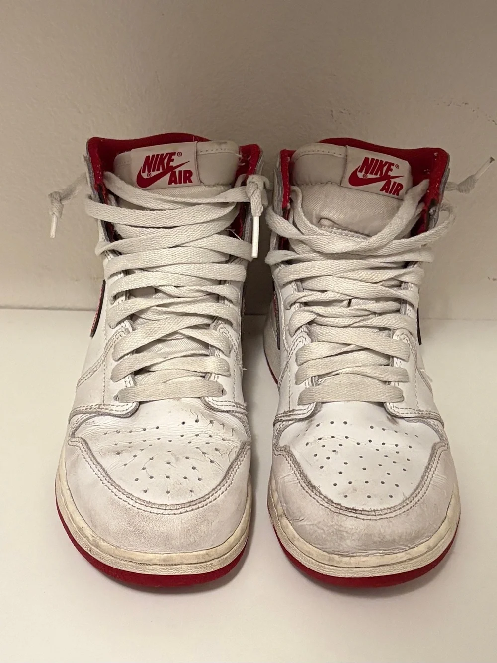 Jordan Air Jordan 1 Retro High OG Metallic Red 6Y = 7.5 Womens Sneakers (2017)